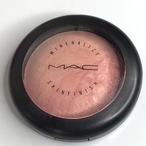 MAC Cosmetics Porcelain Pink Mineralize Skinfinish